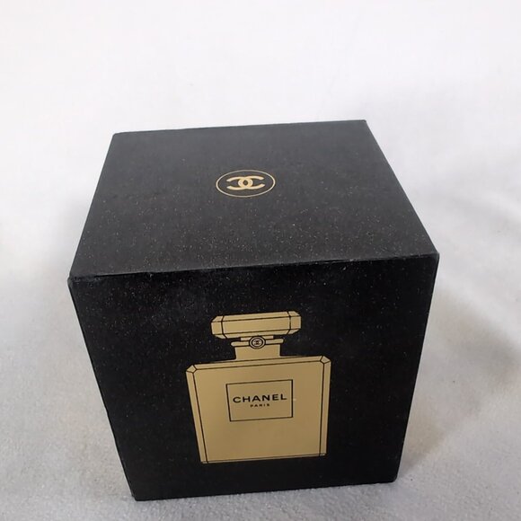 Chanel LED Stars Christmas Display Stand Black Gold Perfume Deer Box Riser Light - Picture 16 of 16